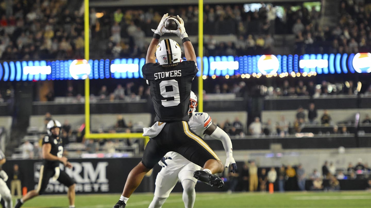 Vanderbilt Football Duo Gets All-America Honors: The Anchor