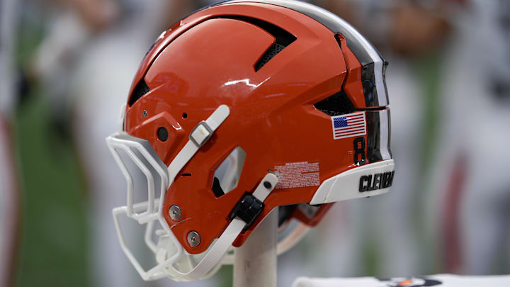Aug 8, 2025; Charlotte, North Carolina, USA; Cleveland Browns helmet during the first quarter against the Carolina Panthers at Bank of America Stadium. Mandatory Credit: Jim Dedmon-Imagn Images Aug 8, 2025; Charlotte, North Carolina, USA; Cleveland Browns helmet during the first quarter against the Carolina Panthers at Bank of America Stadium. Mandatory Credit: Jim Dedmon-Imagn Images