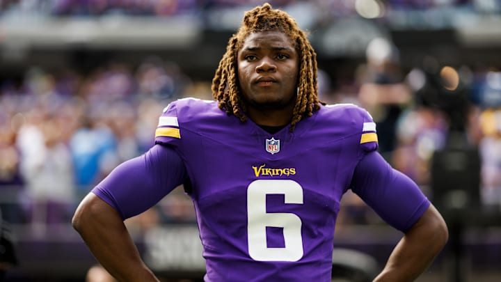 Los Angeles Chargers v Minnesota Vikings