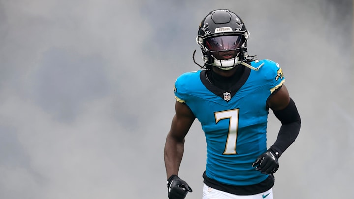 Jacksonville Jaguars wide receiver Brian Thomas Jr. (7) runs on the field before an NFL football matchup at EverBank Stadium, Sunday, Jan. 4, 2026, in Jacksonville, Fla. The Jaguars defeated the Titans 41-7, capturing the AFC South title. [Corey Perrine/Florida Times-Union]