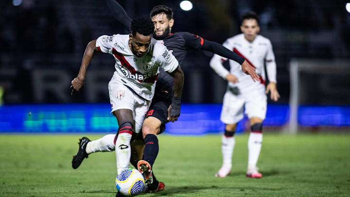 Dez pontos separam Atlético-GO e Red Bull Bragantino na tabela de classificação
