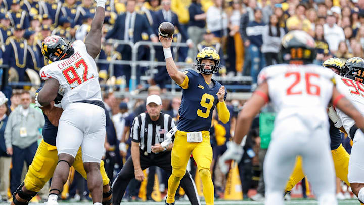 Michigan quarterback J.J. McCarthy (9) makes a pass against Maryland during the second half at the