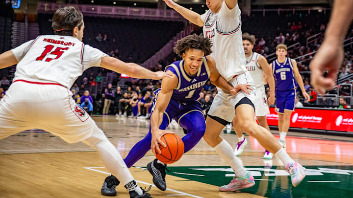 Desmond Claude fight his way through a crowd.