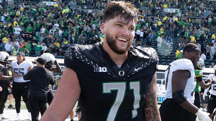 A big, strong right tackle, Alex Harkey's going to improve in the Oregon training facility and with the coaching he'll get with the Ducks. He started his career as a JUCO tight end.
