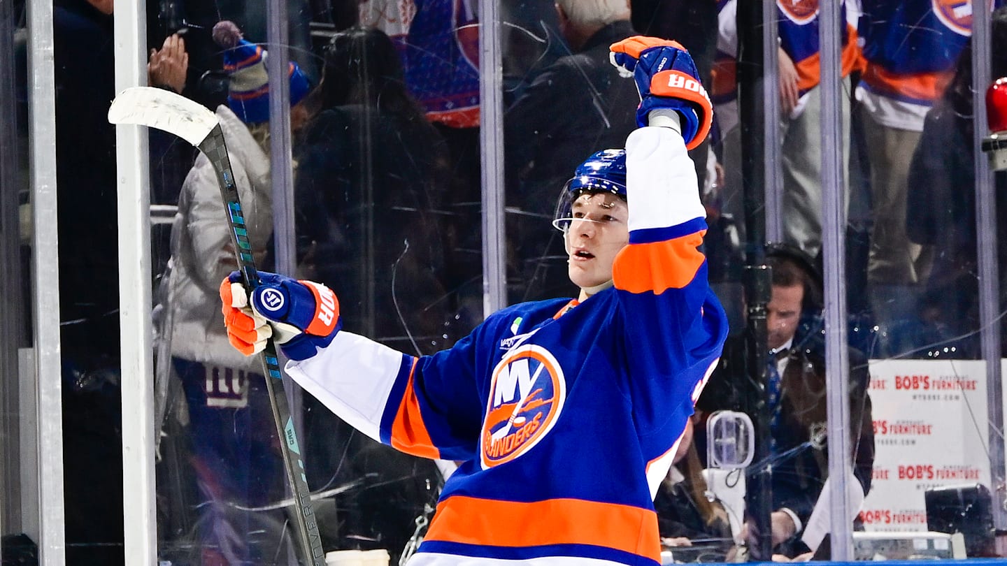 A new torch is lit as Matthew Schaefer and the NY Islanders defeat John Tavares and the Toronto Maple Leafs