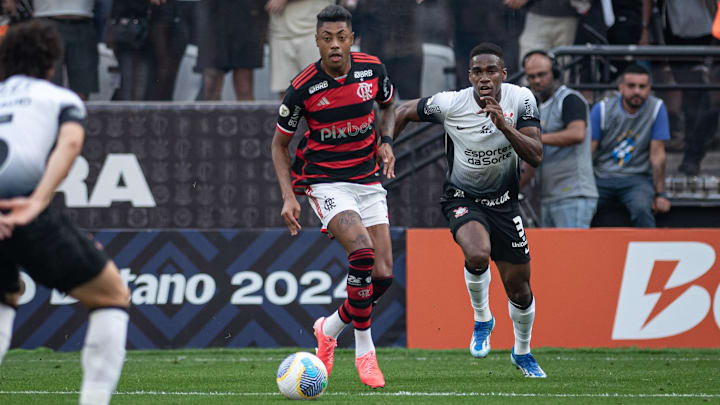 Flamengo e Corinthians se encontram nas semis da Copa do Brasil.