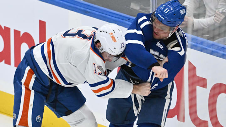 Toronto Maple Leafs Cruise Past Oilers