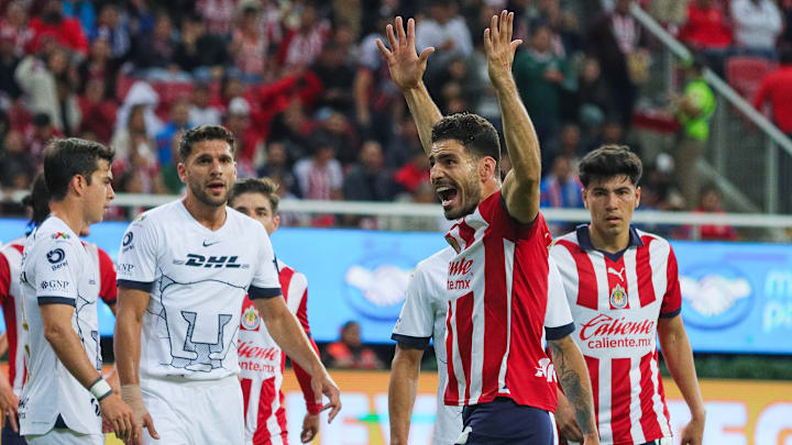 Chivas v Pumas UNAM - Playoffs Torneo Apertura 2023 Liga MX