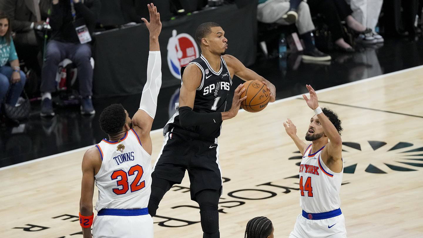 The Knicks Are Already Capitalizing on Wemby's Biggest Weakness