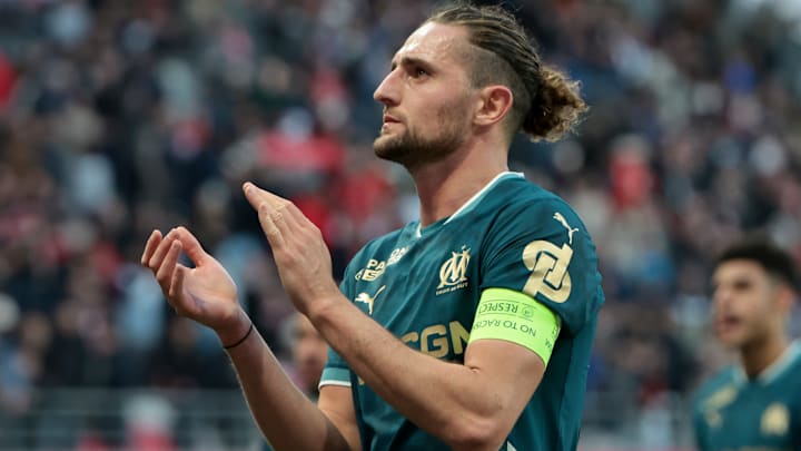 Adrien Rabiot est sur la liste des transferts.