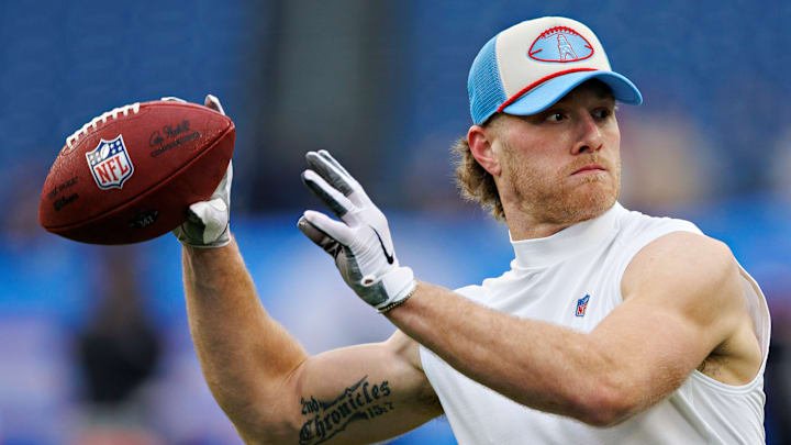 Houston Texans v Tennessee Titans