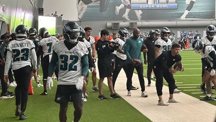 CB Jonathan Jones at Eagles OTA practice on May 27, 2026. CB Jonathan Jones at Eagles OTA practice on May 27, 2026.