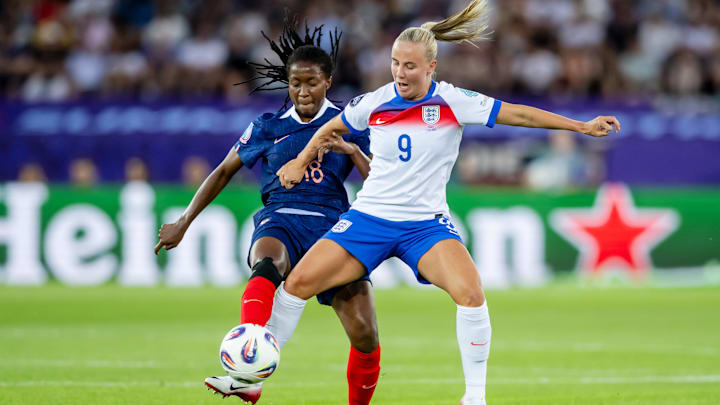 França e Inglaterra estão nas quartas de final