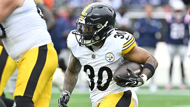 Pittsburgh Steelers running back Jaylen Warren. Pittsburgh Steelers running back Jaylen Warren.