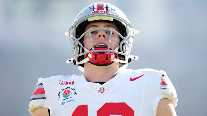 Some fans went way too far after Will Howard took that knee in Ohio State's loss to Oregon last football season. Some fans went way too far after Will Howard took that knee in Ohio State's loss to Oregon last football season.