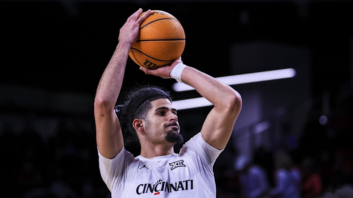 Nov 16, 2025; Cincinnati, Ohio, USA; Cincinnati Bearcats guard Shon Abaev (10) shoots a free throw in the first half against the Mount St. Mary's Mountaineers at Fifth Third Arena. Nov 16, 2025; Cincinnati, Ohio, USA; Cincinnati Bearcats guard Shon Abaev (10) shoots a free throw in the first half against the Mount St. Mary's Mountaineers at Fifth Third Arena.