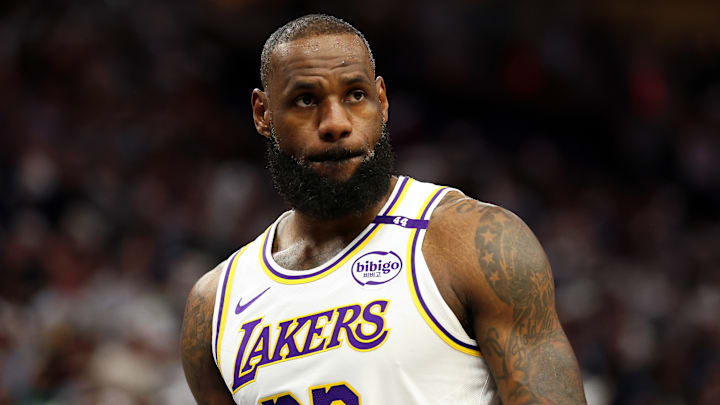 James se lesionó en el quinto juego ante los Timberwolves 