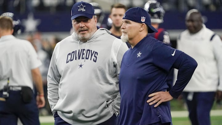 Dec 11, 2022; Arlington, Texas, USA; Dallas Cowboys head coach Mike McCarthy and defensive