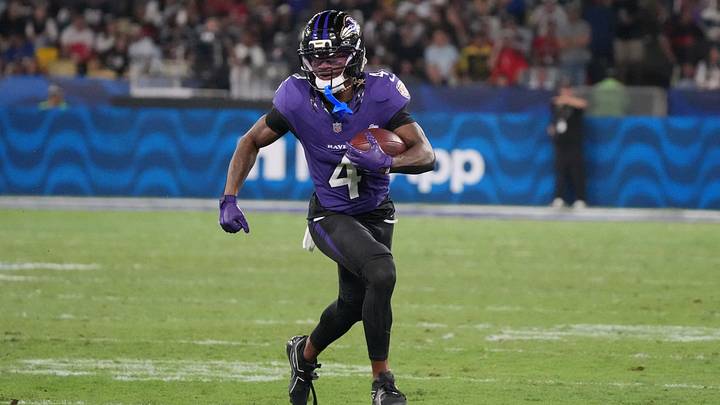 Sep 27, 2026; Rio De Janeiro, BRA; Baltimore Ravens wide receiver Zay Flowers (4) runs with the ball against the Dallas Cowboys during the game at Maracana Stadium. Mandatory Credit: Kirby Lee-Imagn Images Sep 27, 2026; Rio De Janeiro, BRA; Baltimore Ravens wide receiver Zay Flowers (4) runs with the ball against the Dallas Cowboys during the game at Maracana Stadium. Mandatory Credit: Kirby Lee-Imagn Images