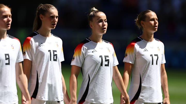 Jule Brand, Giulia Gwinn und Klara Bühl Jule Brand, Giulia Gwinn und Klara Bühl