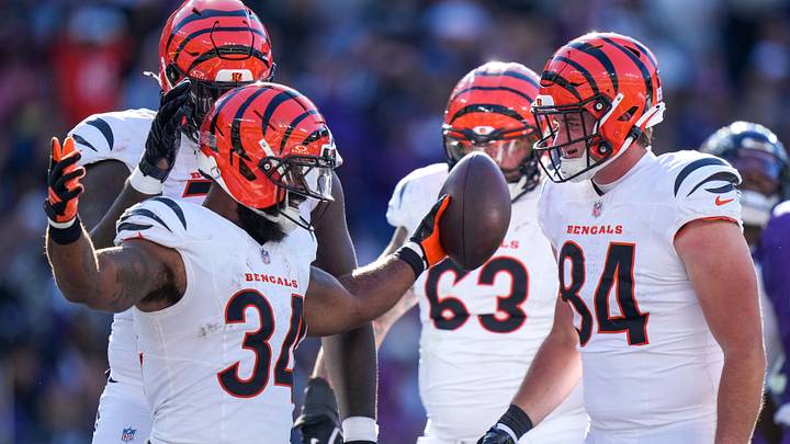 Cincinnati Bengals running back Samaje Perine (34) celebrates a touchdown carry in the fourth quarter of the NFL Week 7 game between the Baltimore Ravens and the Cincinnati Bengals at M&T Bank Stadium in Baltimore on Sunday, Oct. 25, 2026. The Bengals scored 35 points in the second half to win 35-13 on the road. Cincinnati Bengals running back Samaje Perine (34) celebrates a touchdown carry in the fourth quarter of the NFL Week 7 game between the Baltimore Ravens and the Cincinnati Bengals at M&T Bank Stadium in Baltimore on Sunday, Oct. 25, 2026. The Bengals scored 35 points in the second half to win 35-13 on the road.
