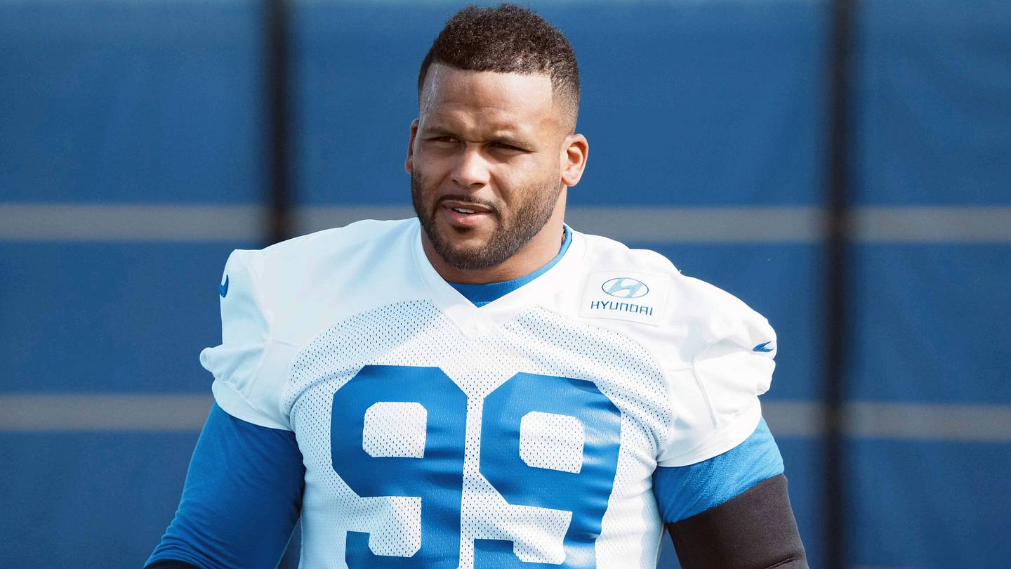 Is Aaron Donald playing tonight? Rams injury report and inactives from Australia