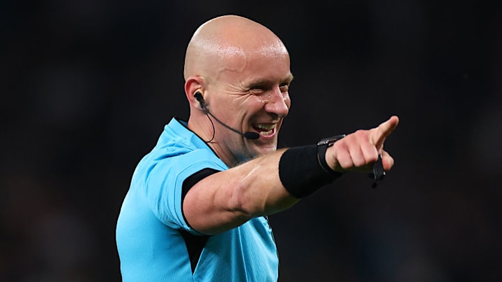 L'arbitre du choc de Ligue des Champions entre le Barça et l'Inter dévoilé