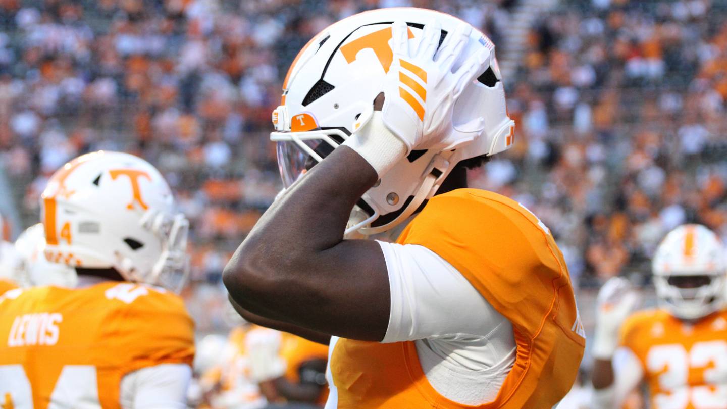 Mailbag: Answering the Biggest Tennessee Football Questions, Hot Takes, and Comments