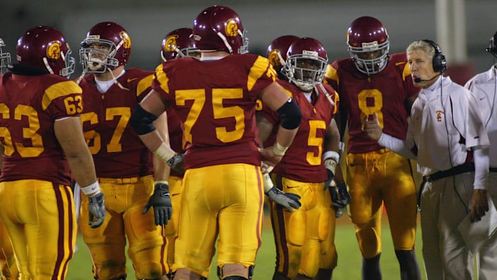 Arizona Wildcats v USC Torjans