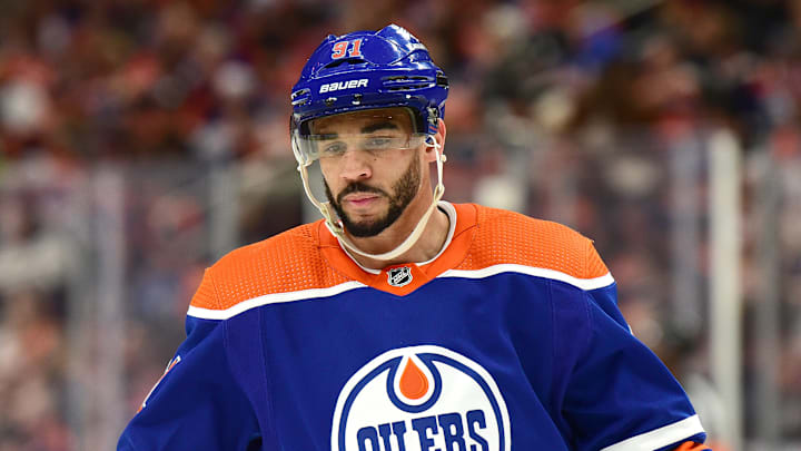 Arizona Coyotes v Edmonton Oilers