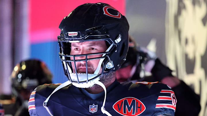 Dec 20, 2025; Chicago, Illinois, USA; Chicago Bears center Drew Dalman (52) takes the field before the game against the Green Bay Packers at Soldier Field. Dec 20, 2025; Chicago, Illinois, USA; Chicago Bears center Drew Dalman (52) takes the field before the game against the Green Bay Packers at Soldier Field.