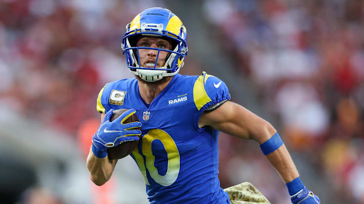Nov 6, 2022; Tampa, Florida, USA;  Los Angeles Rams wide receiver Cooper Kupp (10) runs for a touchdown against the Tampa Bay Buccaneers in the second quarter at Raymond James Stadium. Mandatory Credit: Nathan Ray Seebeck-Imagn Images