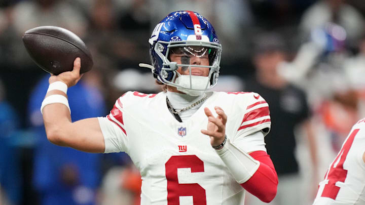 Oct 5, 2025; New Orleans, Louisiana, USA; New York Giants quarterback Jaxson Dart (6) throws a pass during the first quarter against the New Orleans Saints at Caesars Superdome. Mandatory Credit: Matthew Hinton-Imagn Images