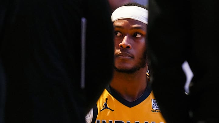 Nov 29, 2024; Indianapolis, IN, USA; Indiana Pacers center Myles Turner (33) looks up during a timeout Friday, Nov. 29, 2024, at a game between the Indiana Pacers and the Detroit Pistons at Gainbridge Fieldhouse in Indianapolis. The Pistons defeated the Pacers, 130-106. Mandatory Credit: Grace Smith/USA TODAY Network via Imagn Images 