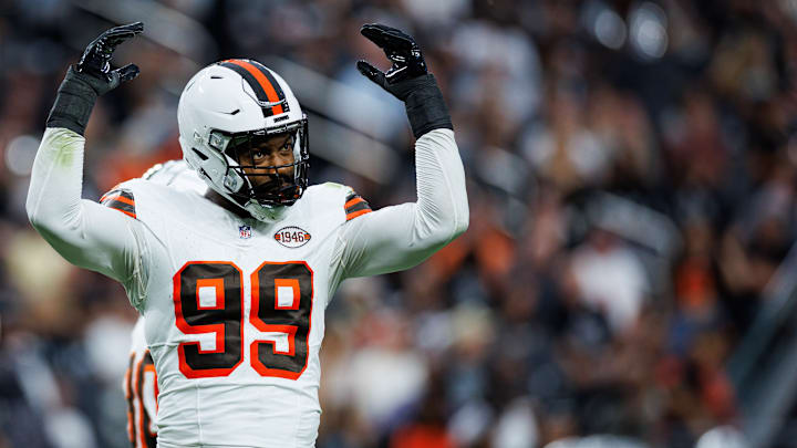 Cleveland Browns v Las Vegas Raiders