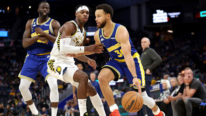 Warriors visitan a Pacers