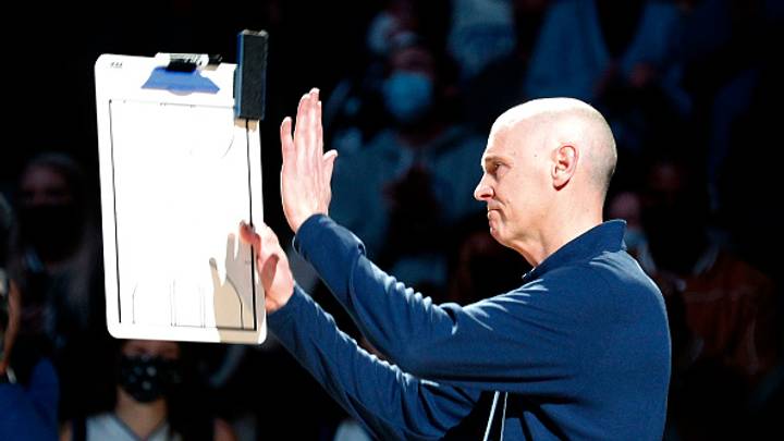 Rick Carlisle es uno de los entrenadores veteranos más respetados de la liga. Rick Carlisle es uno de los entrenadores veteranos más respetados de la liga.