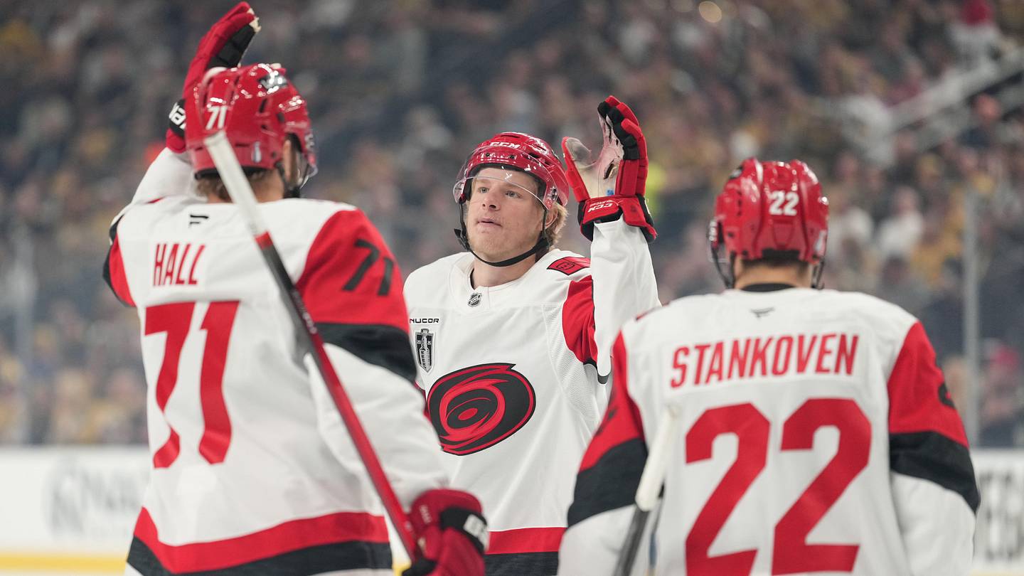 Morning Chirps: Hurricanes even up Final, Babcock saga continues