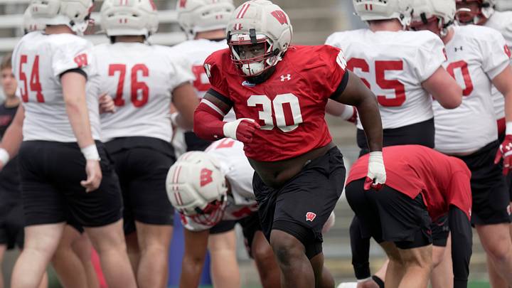 Wisconsin defensive lineman Charles Perkins. Wisconsin defensive lineman Charles Perkins.