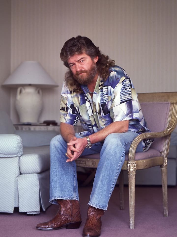 Joe Eszterhas'' New Steamy White House Novel Joe Eszterhas'' New Steamy White House Novel