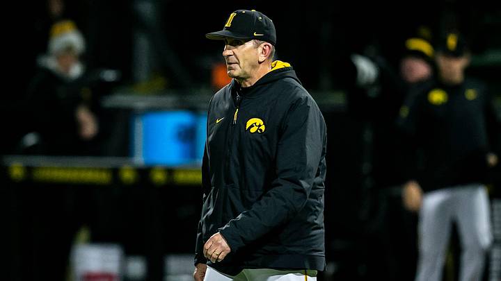 Iowa head coach Rick Heller walks out to conference with a pitcher during a NCAA Big Ten Conference baseball game against Nebraska, Friday, April 21, 2023, at Duane Banks Field in Iowa City, Iowa.
230421 Nebraska Iowa B 040 Jpg Iowa head coach Rick Heller walks out to conference with a pitcher during a NCAA Big Ten Conference baseball game against Nebraska, Friday, April 21, 2023, at Duane Banks Field in Iowa City, Iowa.
230421 Nebraska Iowa B 040 Jpg