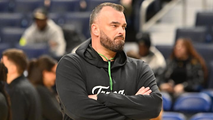 South Florida Bulls head coach Bryan Hodgson