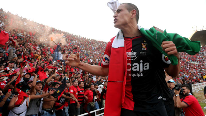 El mediocampista defensivo mexicano, de ascendencia griega, Lampros Kontogiannis, fue campeón con el Melgar de Perú.