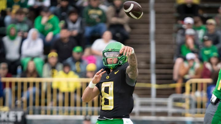 Oregon quarterback Dillon Gabriel throws the ball during the Oregon Ducks’ Spring Game Saturday,