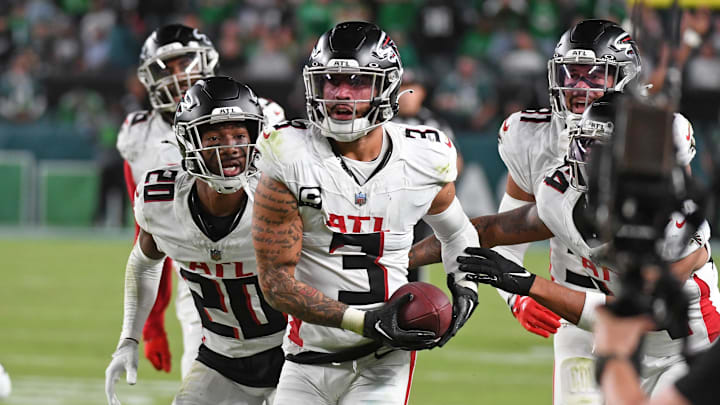 Atlanta Falcons safety Jessie Bates III was named NFC Defensive Player of the Week against the Philadelphia Eagles. Atlanta Falcons safety Jessie Bates III was named NFC Defensive Player of the Week against the Philadelphia Eagles.