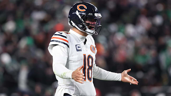 Nov 28, 2025; Philadelphia, Pennsylvania, USA; Chicago Bears quarterback Caleb Williams (18) reacts to a score against the Philadelphia Eagles at Lincoln Financial Field. Nov 28, 2025; Philadelphia, Pennsylvania, USA; Chicago Bears quarterback Caleb Williams (18) reacts to a score against the Philadelphia Eagles at Lincoln Financial Field.