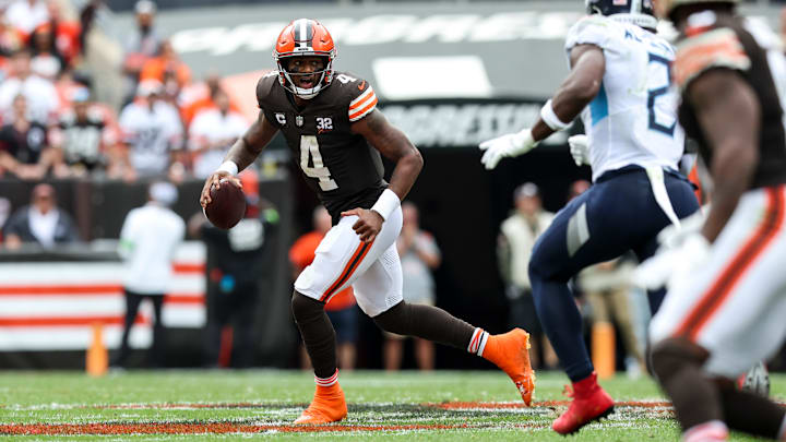 Tennessee Titans v Cleveland Browns