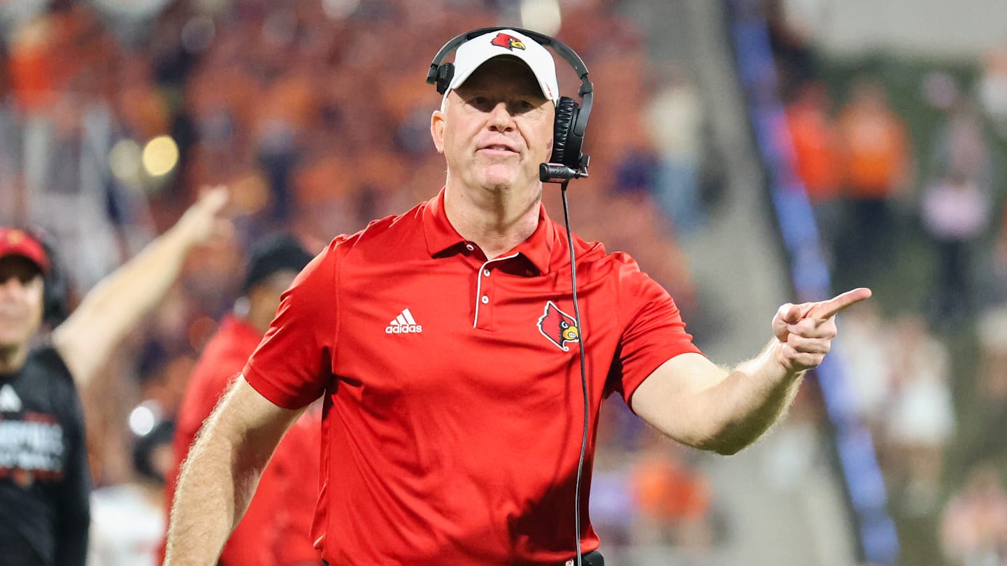 Jeff Brohm unveils how Louisville will survive the grind with early bye weeks