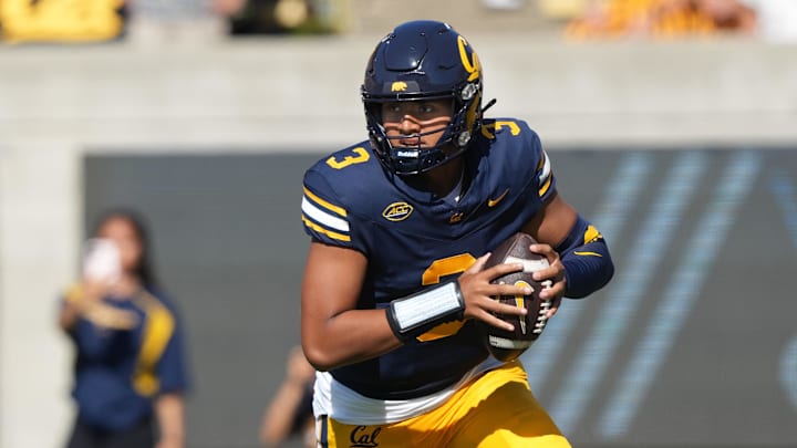 Cal quarterback Jaron-Keawe Sagapolutele 