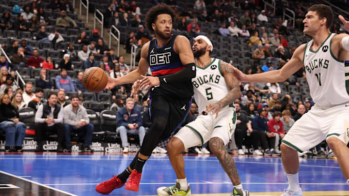 Milwaukee Bucks v Detroit Pistons - Emirates NBA Cup